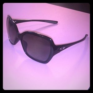 Oakley Polarized Sunglasses (women’s) 009167-16
